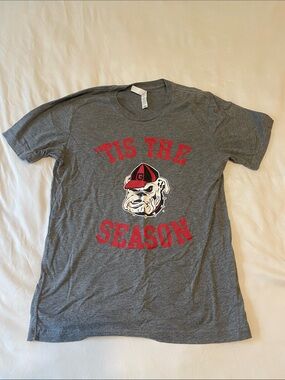 'Tis The Season Bulldog Graphic Tee - Gray with Red
